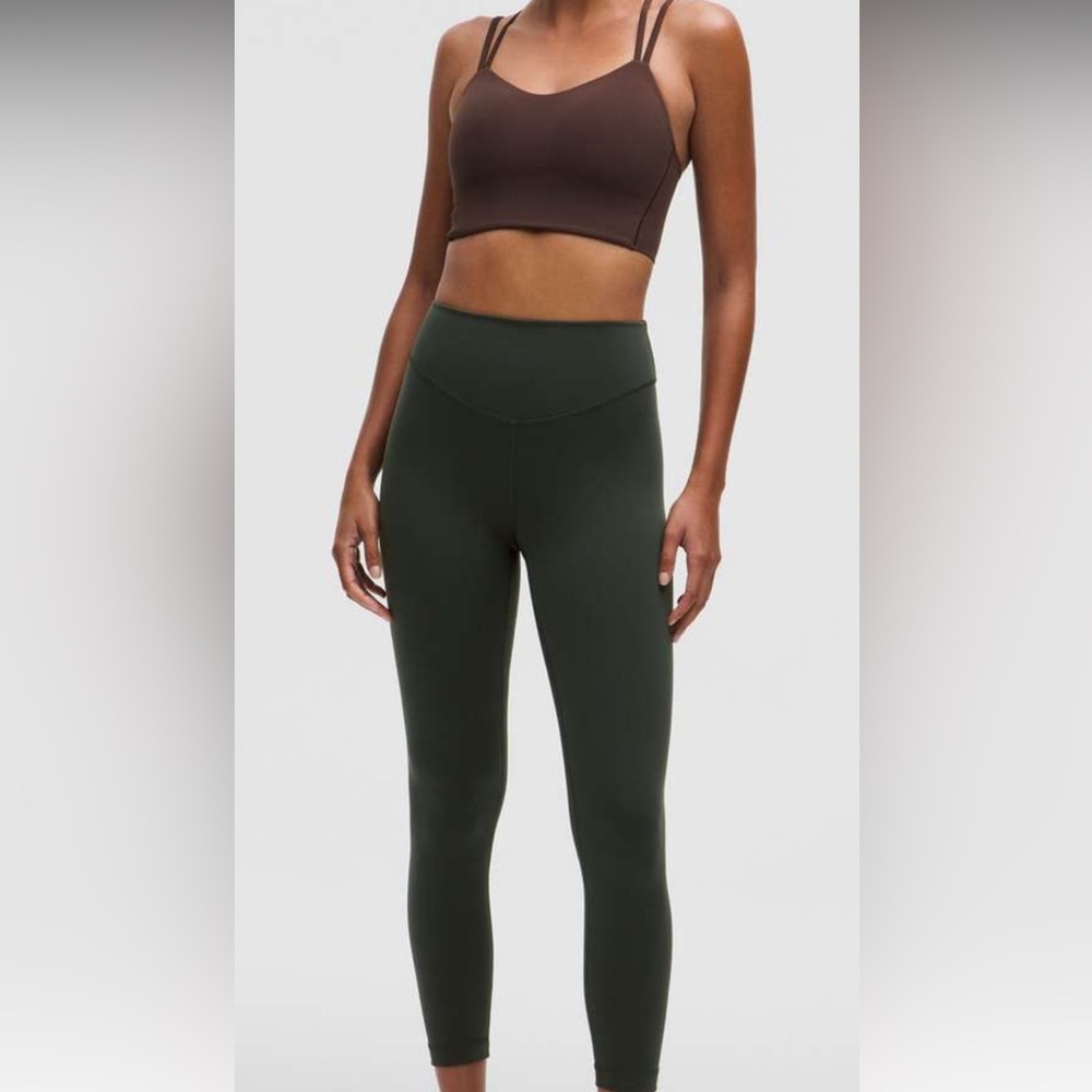 Like new lululemon wunder under smooth cover leggings